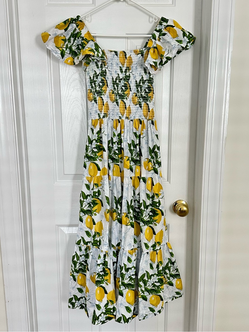 8 Oak Lane Off-Shoulder Lemon Print Maxi Dress in White and Yellow size medium